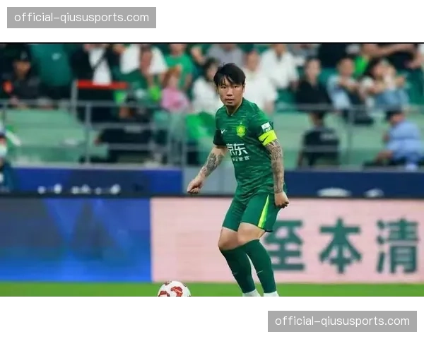 北京国安客场1-0小胜深圳新鹏城，张稀哲第89分钟兜射制胜